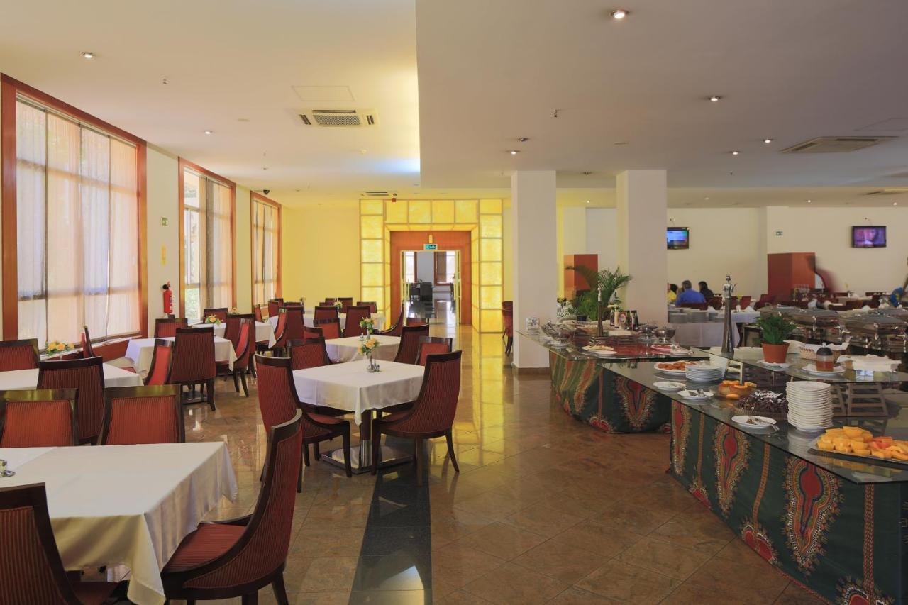 Hotel Victoria Garden Camama Екстер'єр фото