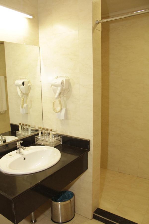 Hotel Victoria Garden Camama Номер фото