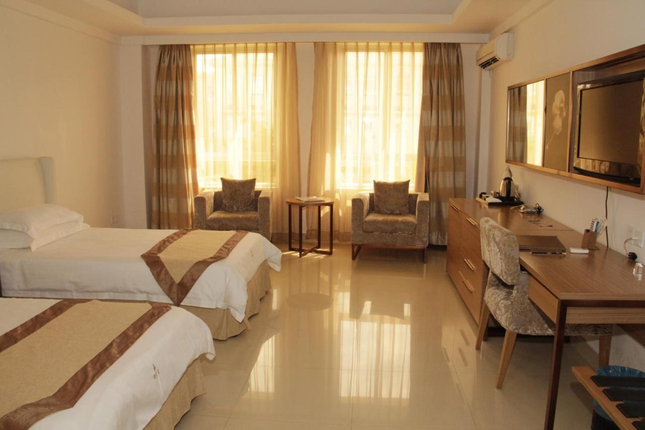 Hotel Victoria Garden Camama Номер фото