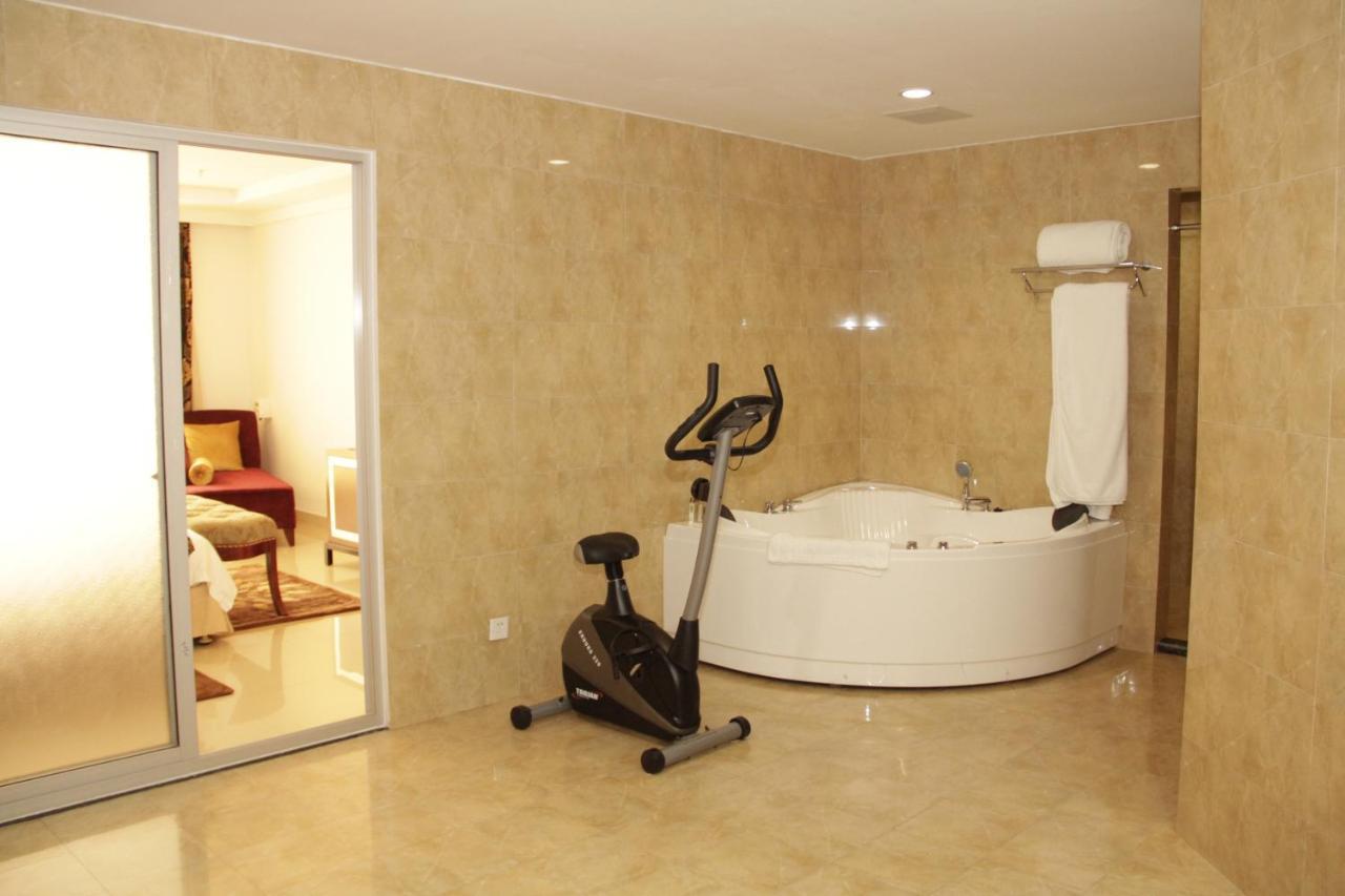 Hotel Victoria Garden Camama Номер фото