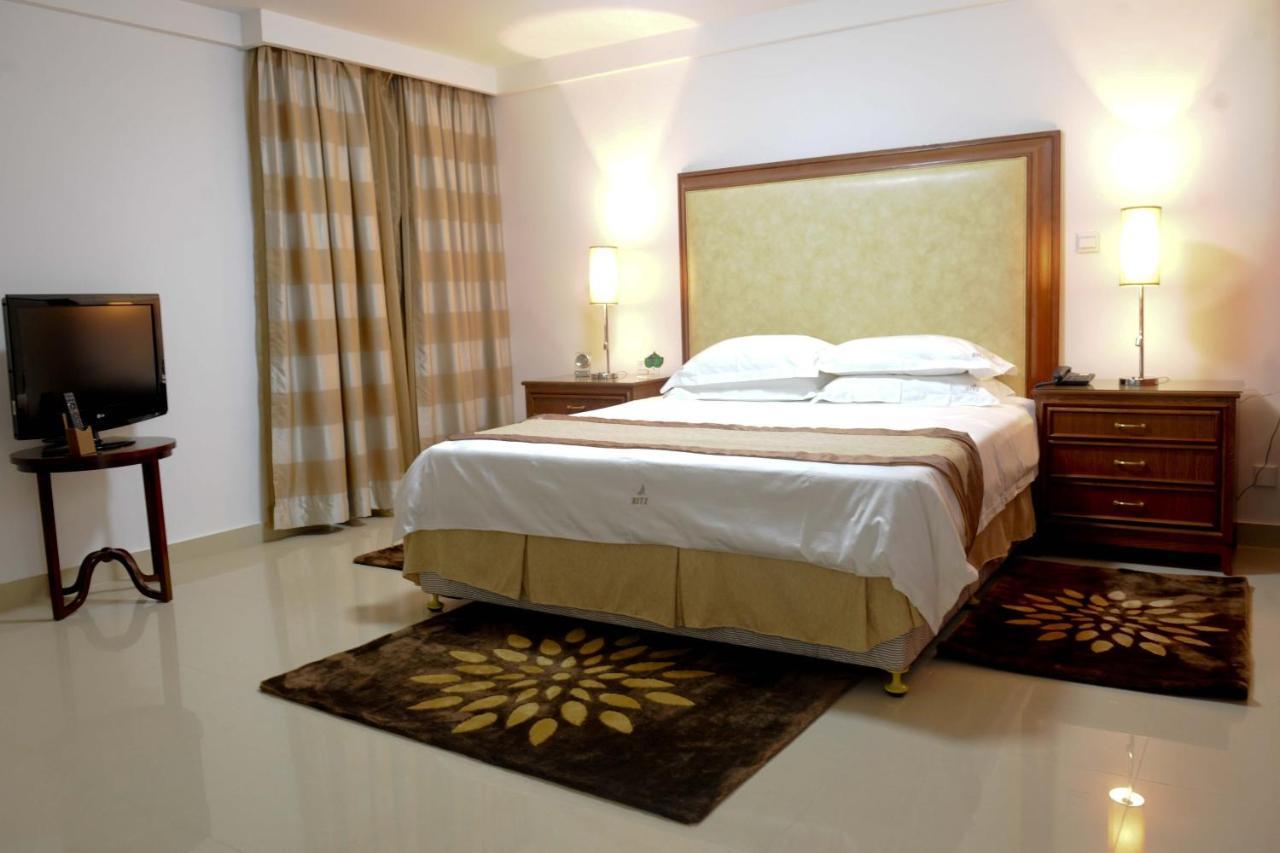 Hotel Victoria Garden Camama Екстер'єр фото