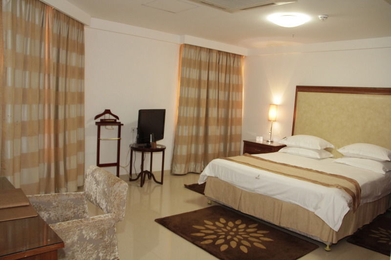 Hotel Victoria Garden Camama Екстер'єр фото