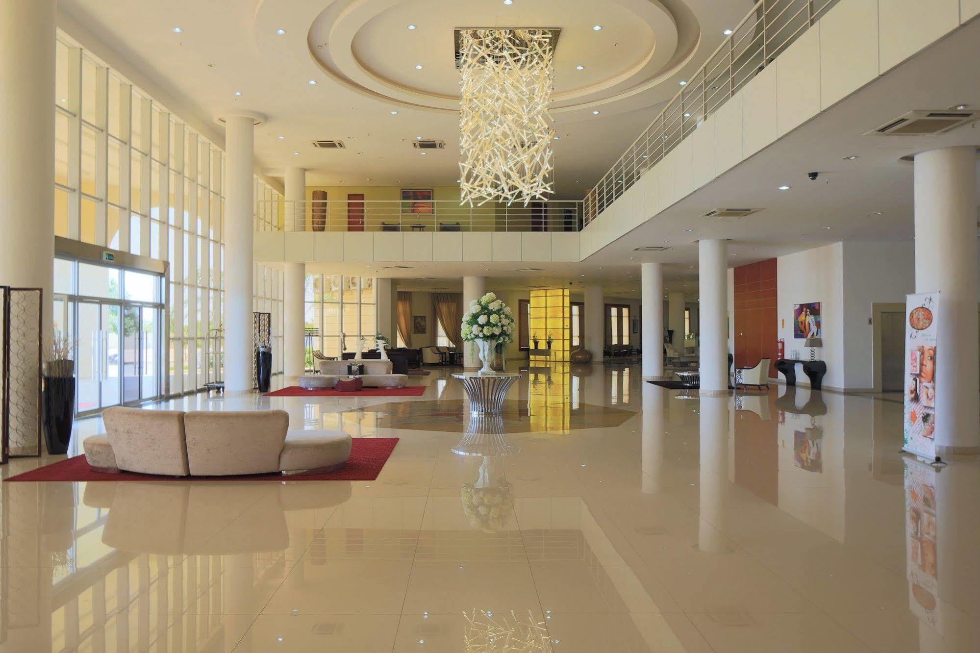 Hotel Victoria Garden Camama Екстер'єр фото
